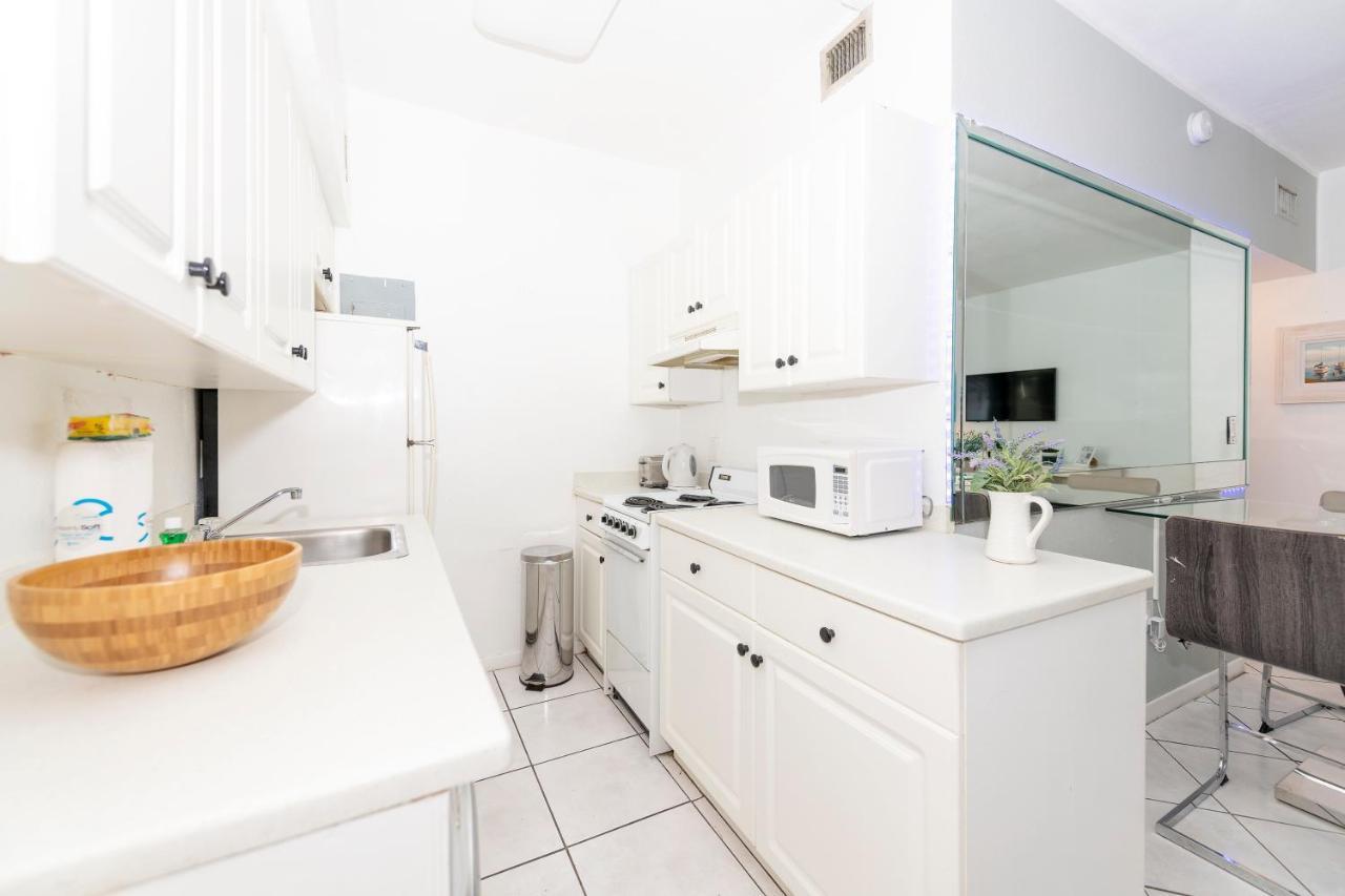 Apartments On Collins Miami Beach Ngoại thất bức ảnh